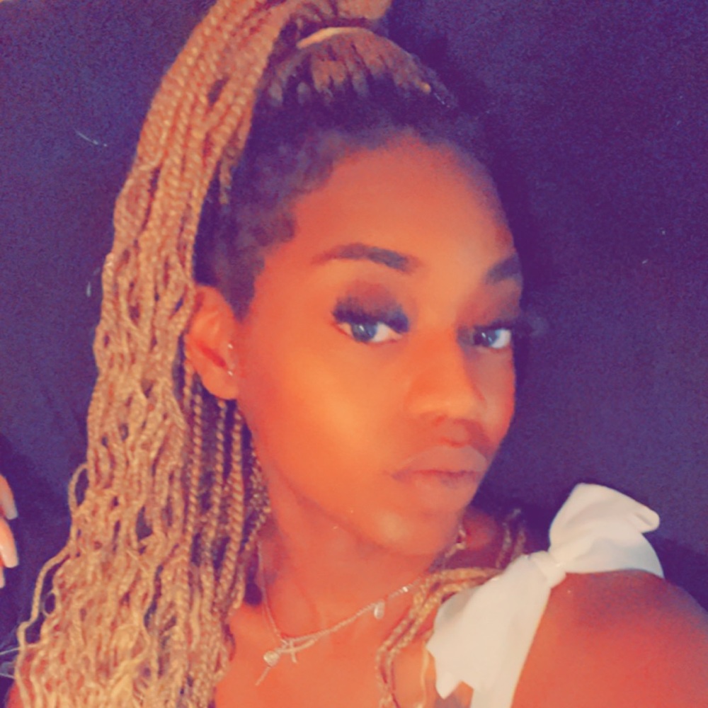 Meet your Posher, Bree